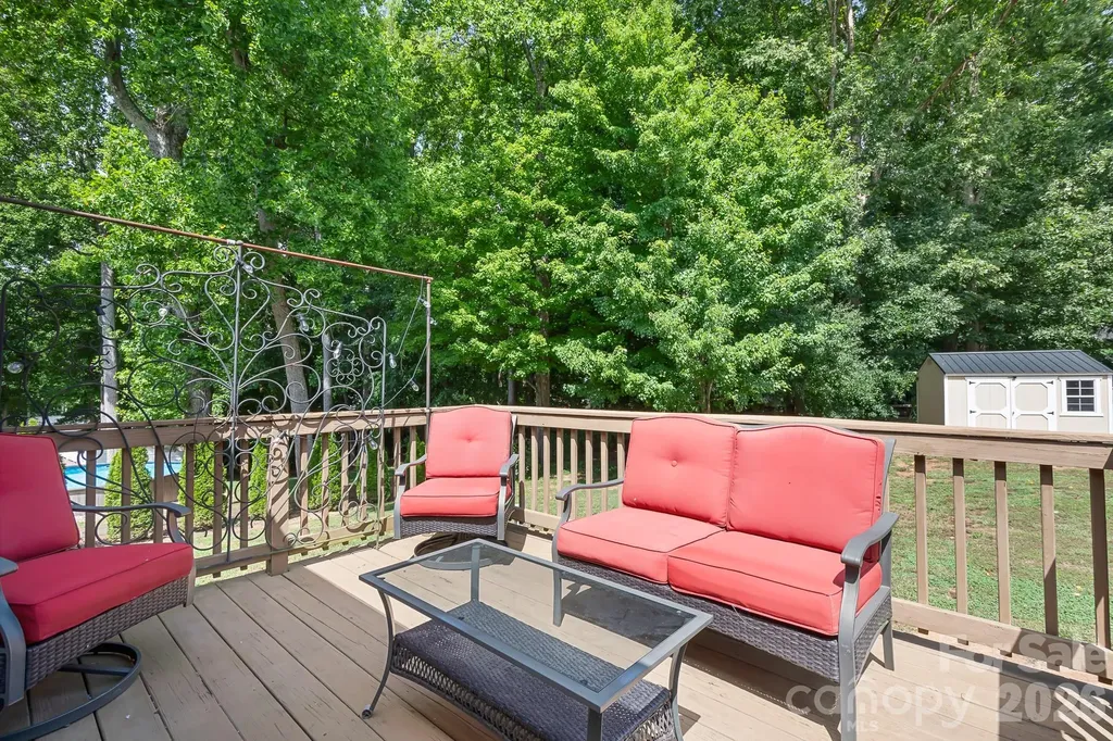 138 Valley Glen Drive Troutman NC 28166