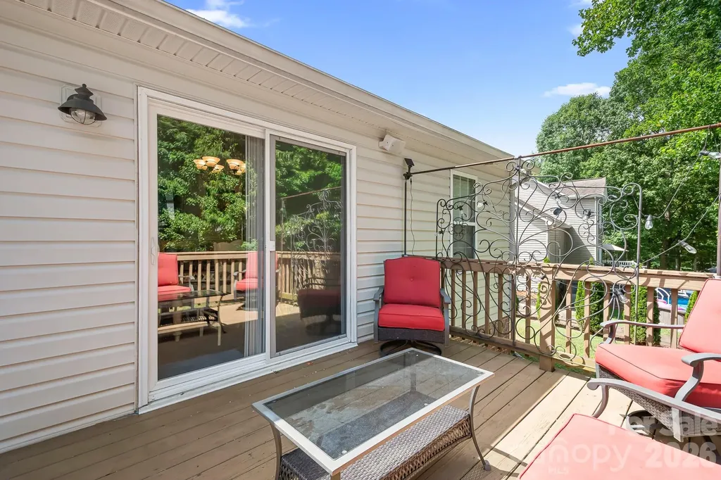 138 Valley Glen Drive Troutman NC 28166