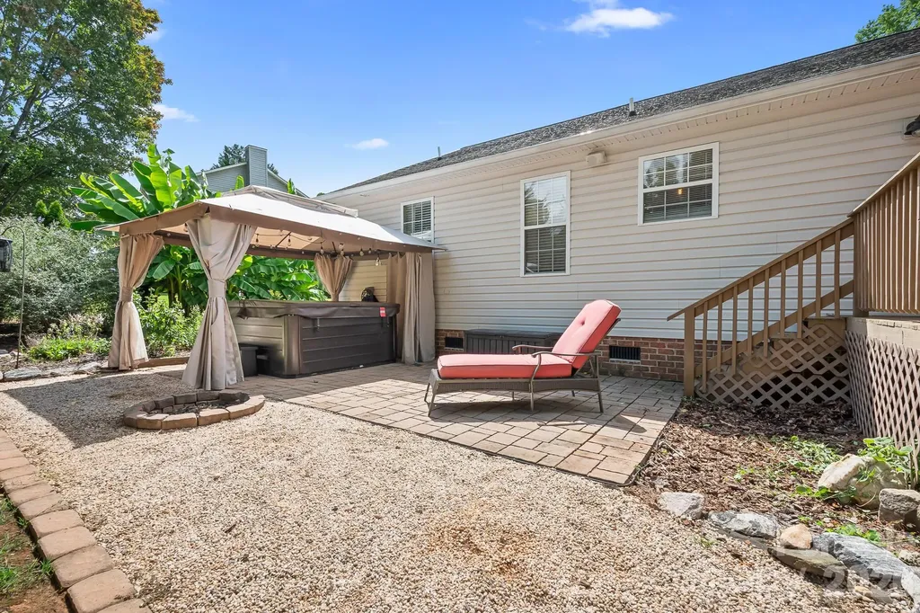 138 Valley Glen Drive Troutman NC 28166