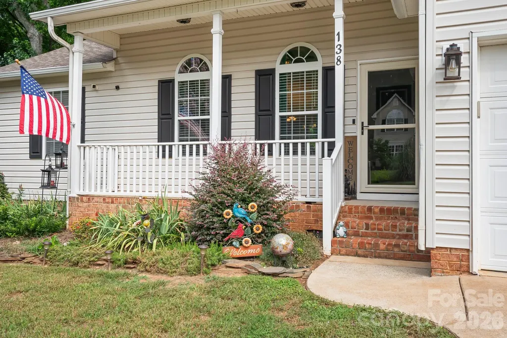138 Valley Glen Drive Troutman NC 28166