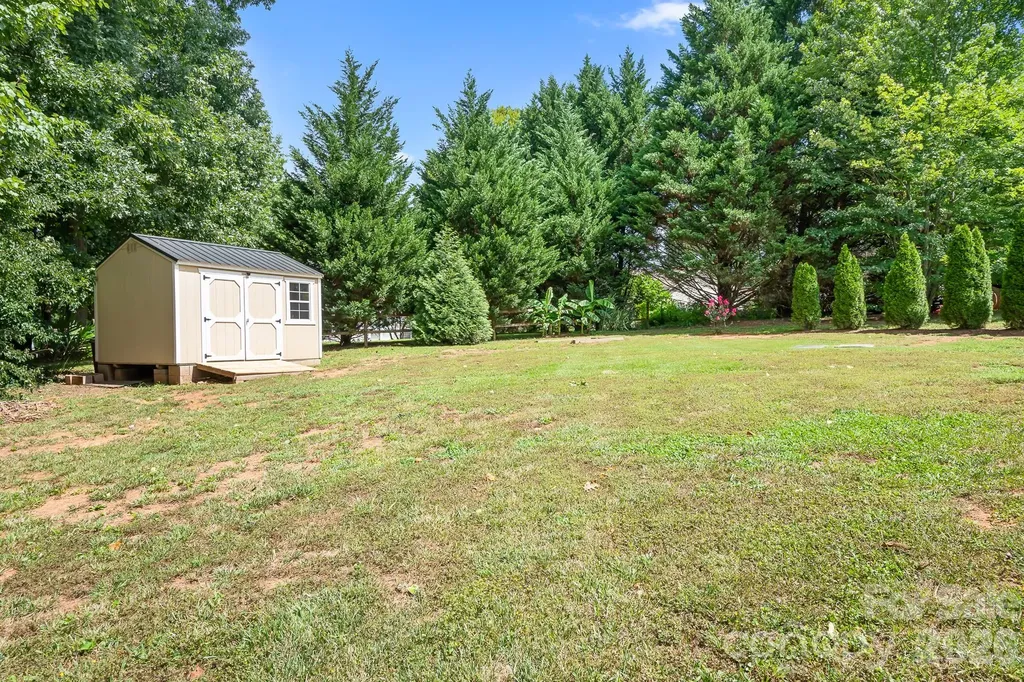 138 Valley Glen Drive Troutman NC 28166