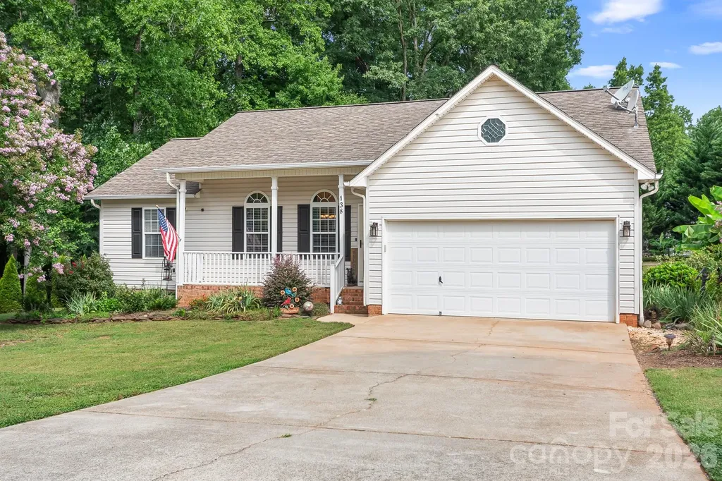 138 Valley Glen Drive Troutman NC 28166