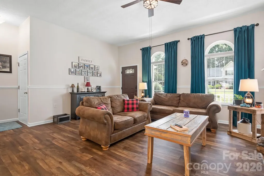 138 Valley Glen Drive Troutman NC 28166
