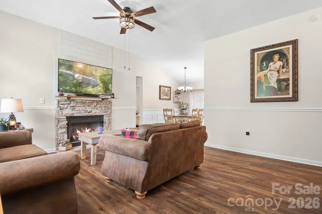 138 Valley Glen Drive Troutman NC 28166
