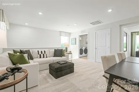 3133 Ravenfield Lane Charlotte NC 28213