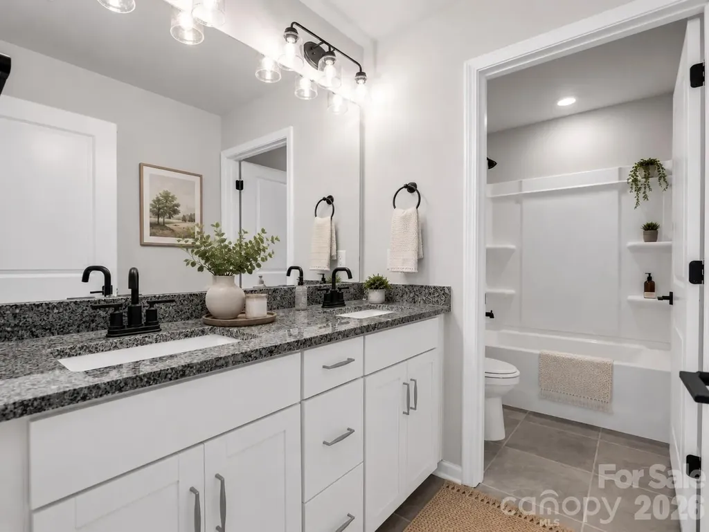 23 Silverthorne Court Hendersonville NC 28792
