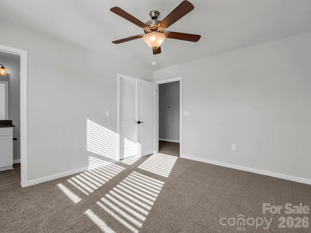 23 Silverthorne Court Hendersonville NC 28792