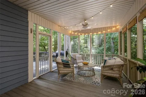 7 Oak Hollow Drive Asheville NC 28805