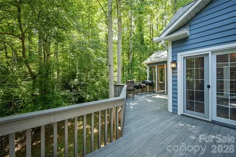 7 Oak Hollow Drive Asheville NC 28805