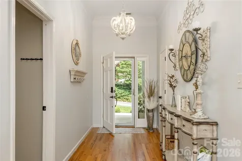 7 Oak Hollow Drive Asheville NC 28805