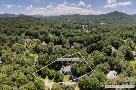 7 Oak Hollow Drive Asheville NC 28805