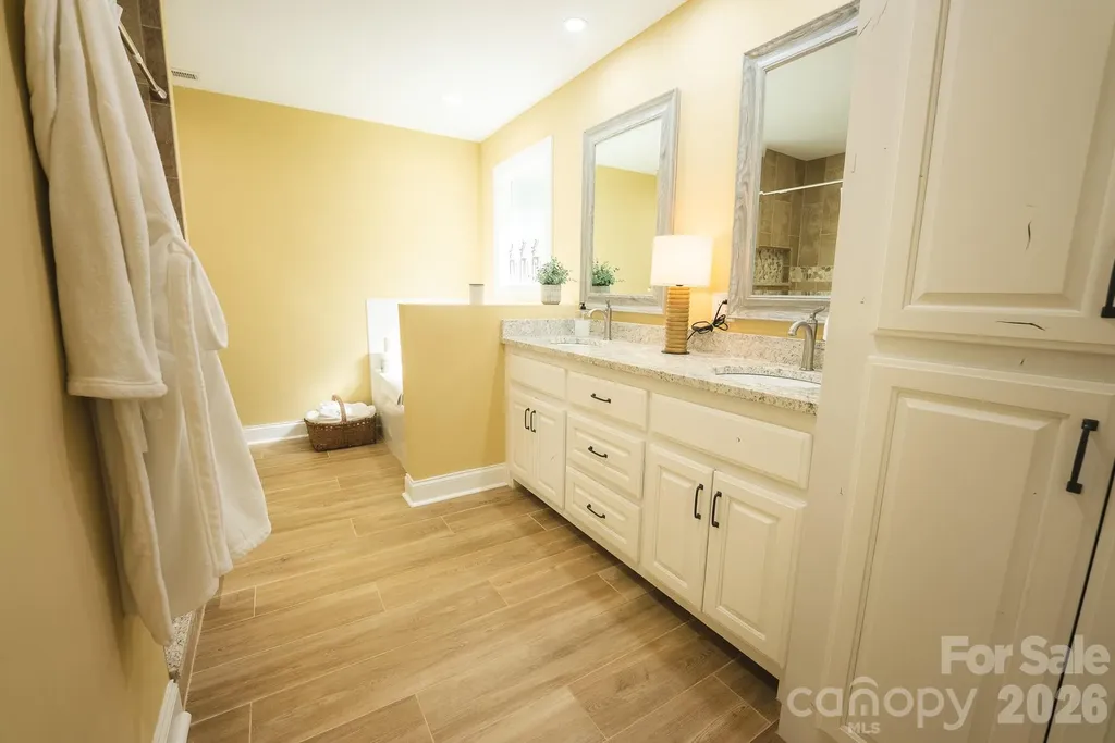 133 Maplewood Court Hudson NC 28638