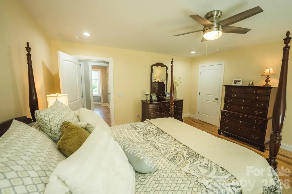 133 Maplewood Court Hudson NC 28638