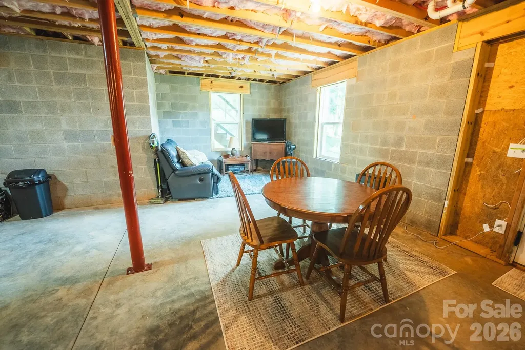 133 Maplewood Court Hudson NC 28638
