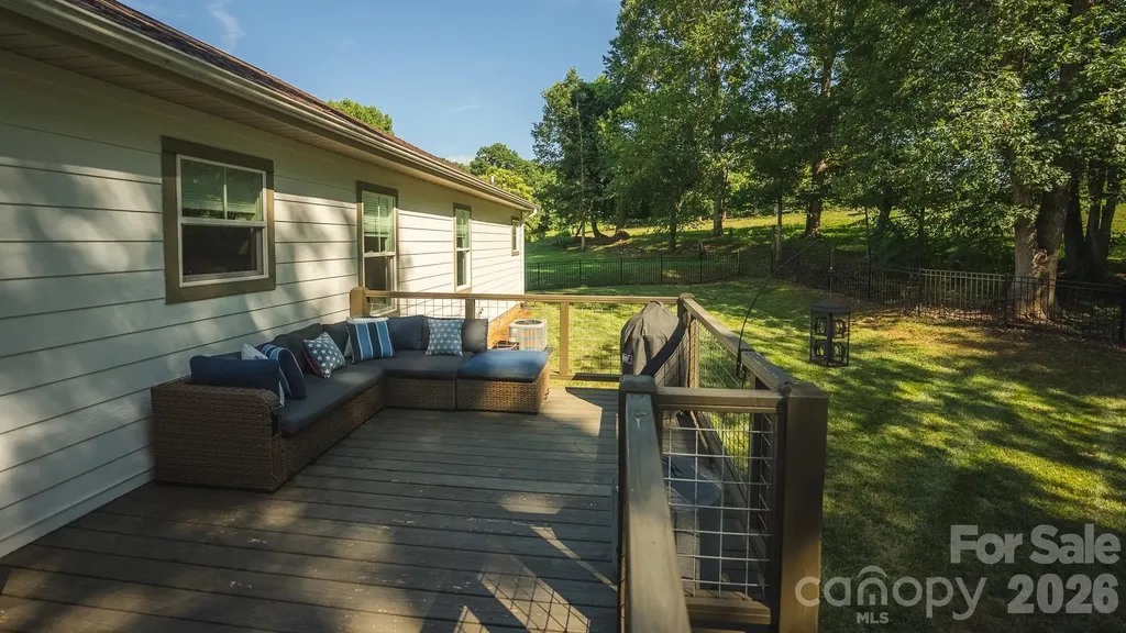 133 Maplewood Court Hudson NC 28638
