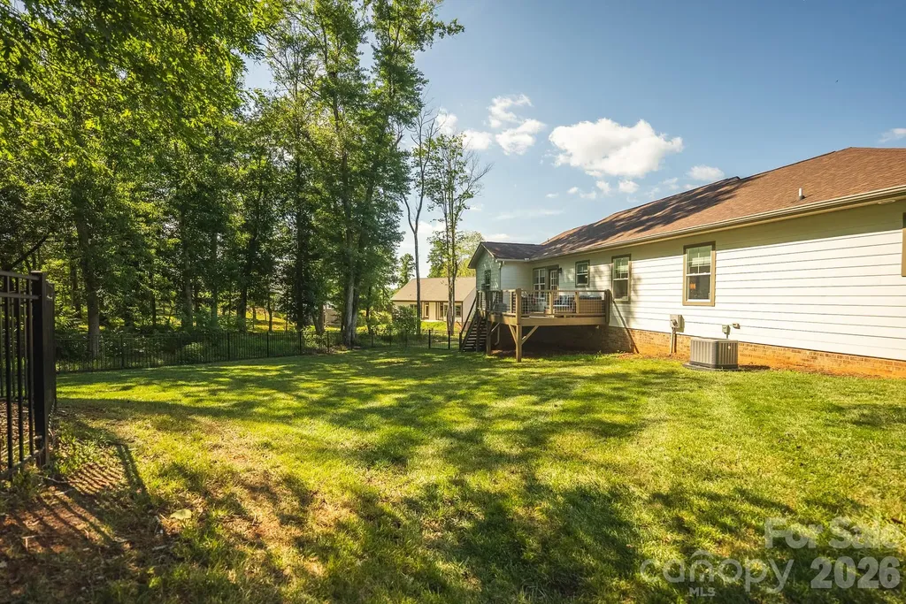 133 Maplewood Court Hudson NC 28638