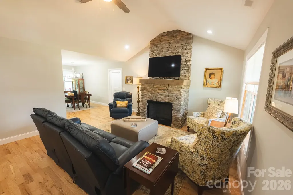 133 Maplewood Court Hudson NC 28638