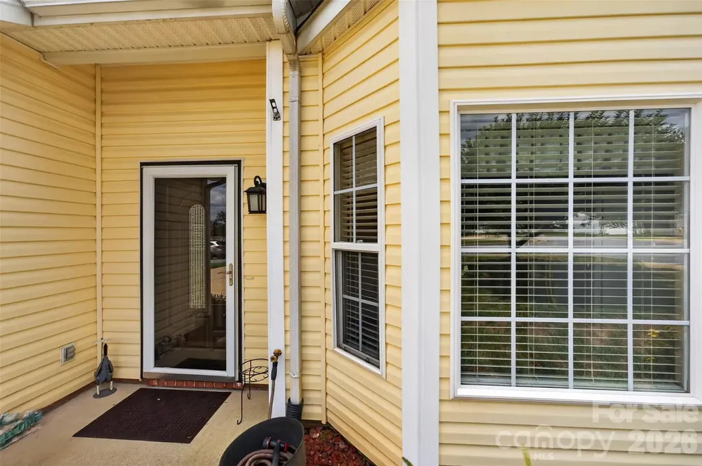 806 20th Avenue Place SE Hickory NC 28602