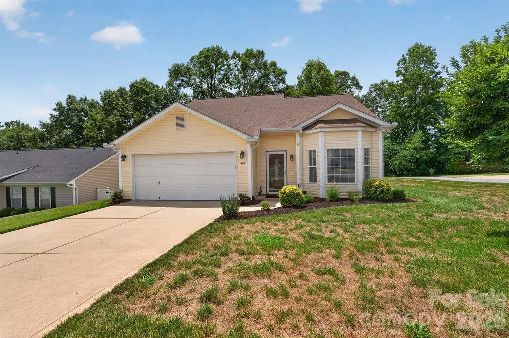 806 20th Avenue Place SE Hickory NC 28602