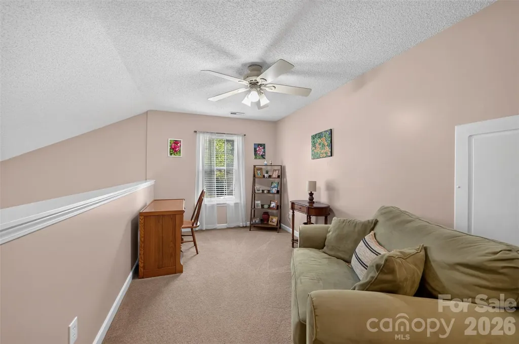806 20th Avenue Place SE Hickory NC 28602