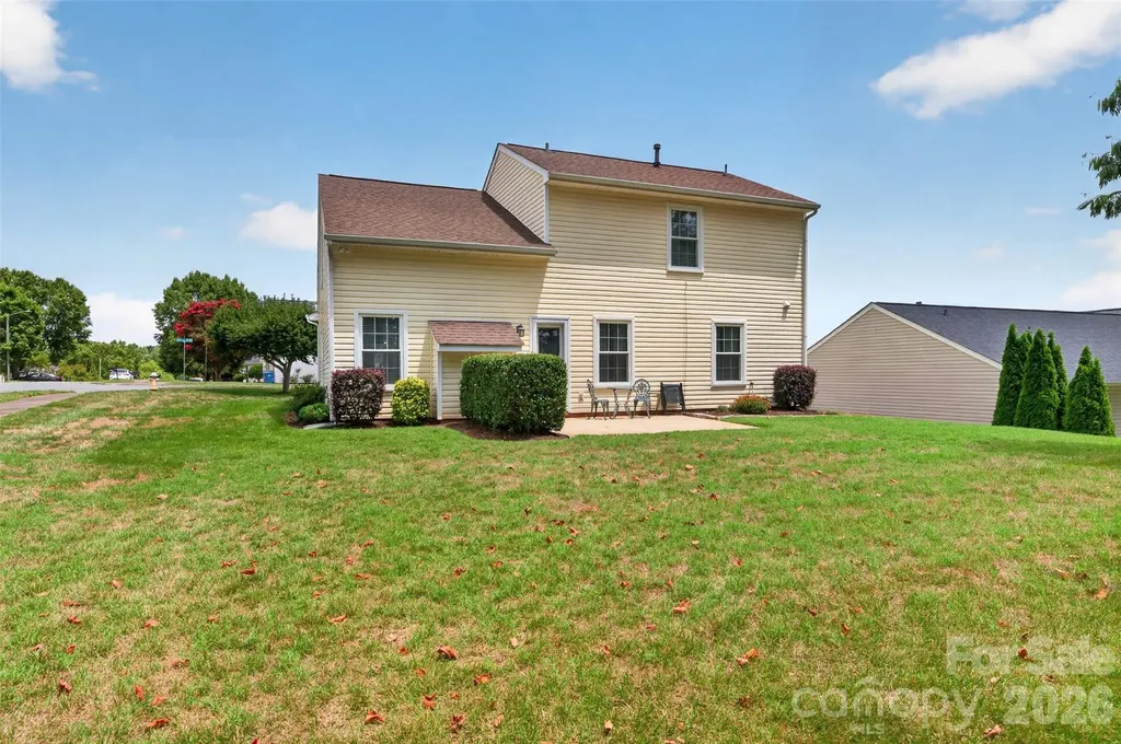 806 20th Avenue Place SE Hickory NC 28602