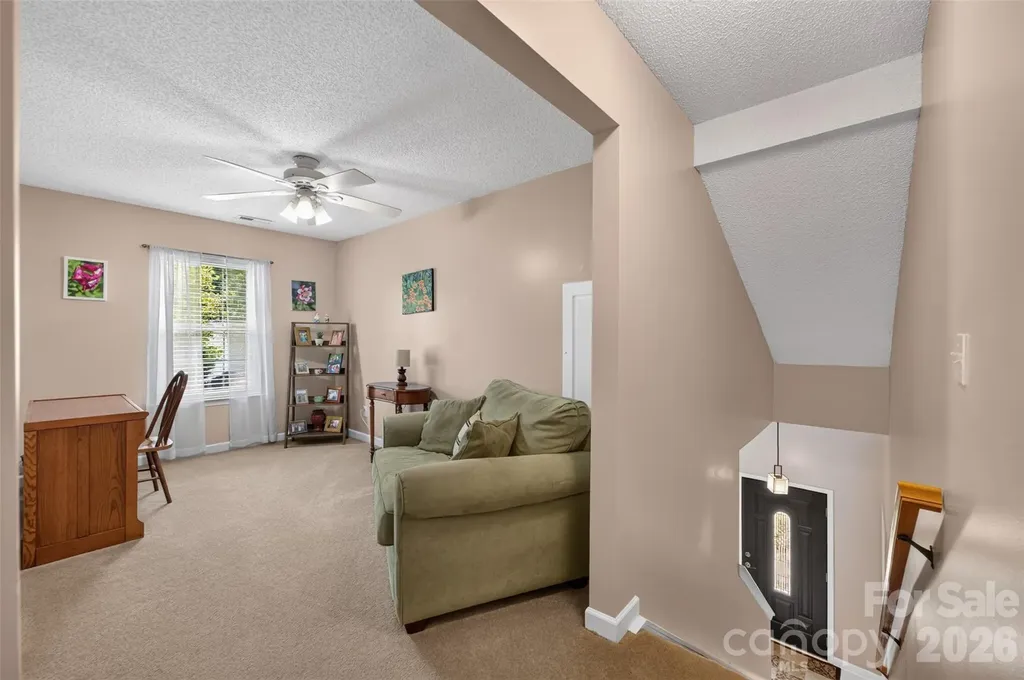 806 20th Avenue Place SE Hickory NC 28602