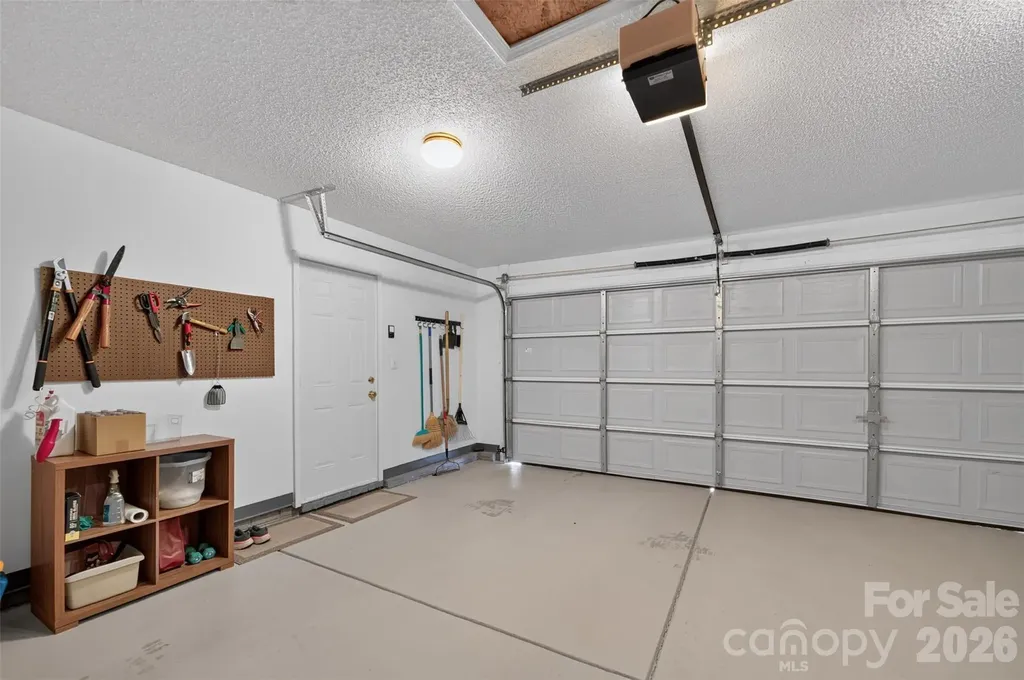 806 20th Avenue Place SE Hickory NC 28602