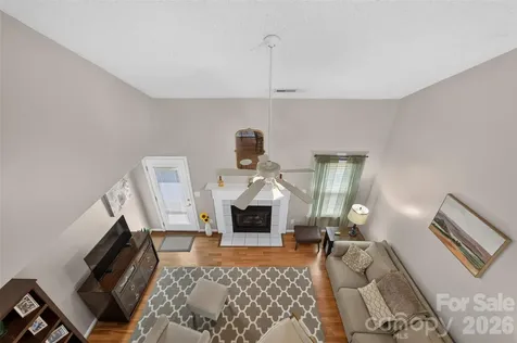 806 20th Avenue Place SE Hickory NC 28602