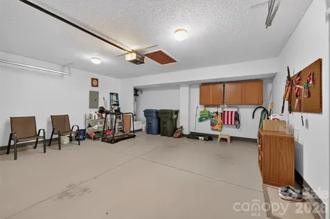 806 20th Avenue Place SE Hickory NC 28602