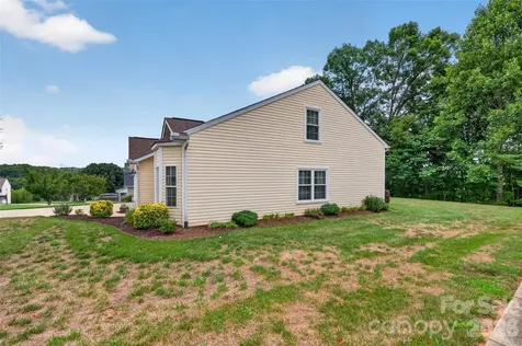 806 20th Avenue Place SE Hickory NC 28602