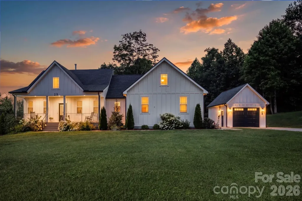 29 Banner Cottages Lane Mills River NC 28759
