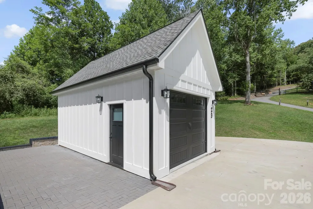 29 Banner Cottages Lane Mills River NC 28759