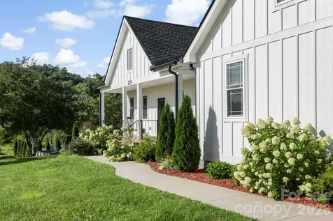 29 Banner Cottages Lane Mills River NC 28759
