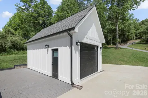 29 Banner Cottages Lane Mills River NC 28759