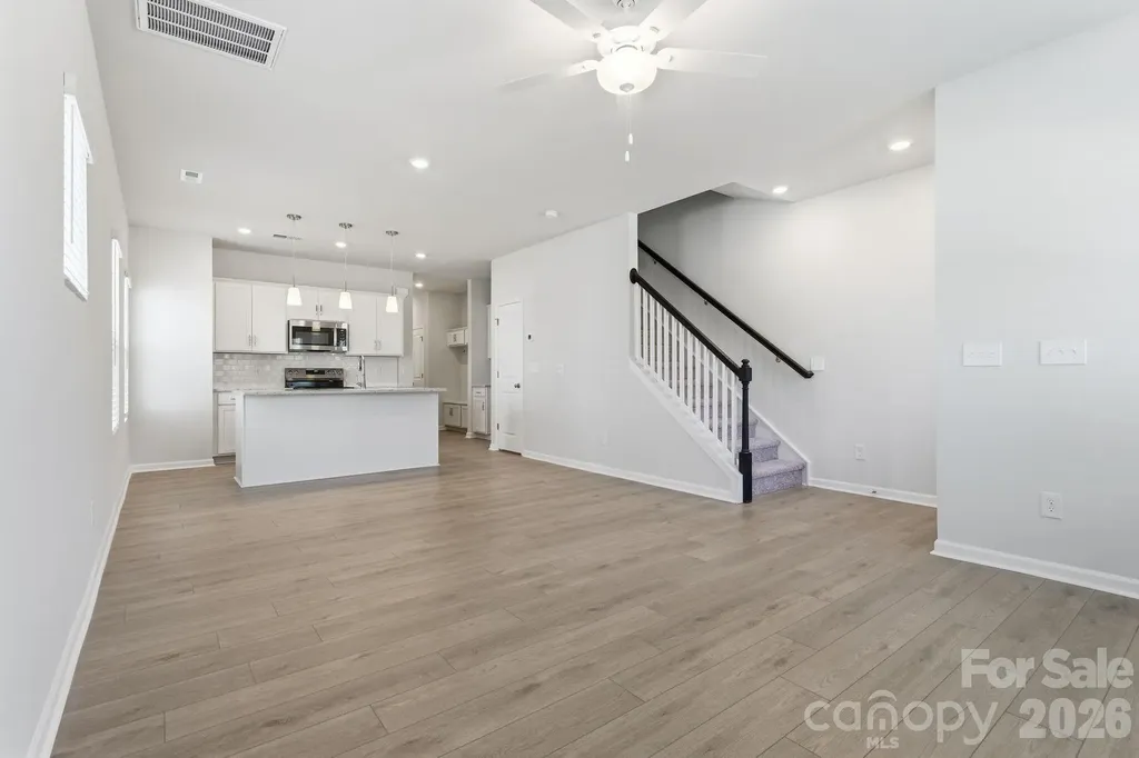 4636 Lakeview Road Charlotte NC 28216