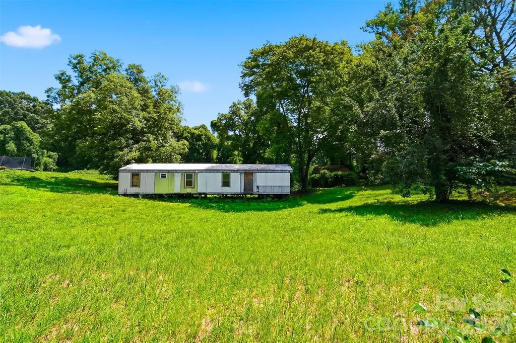 136 South Main Street Granite Falls NC 28630