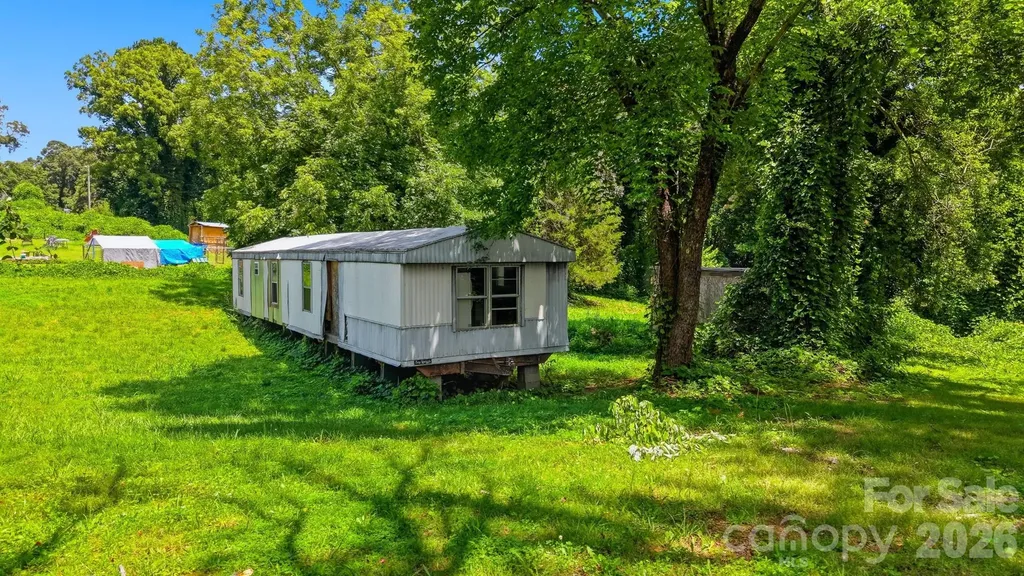 136 South Main Street Granite Falls NC 28630