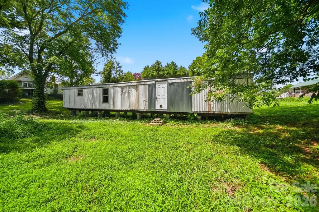 136 South Main Street Granite Falls NC 28630