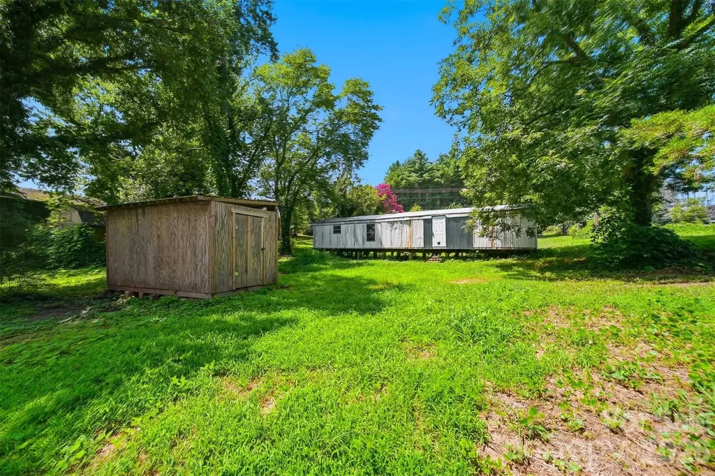 136 South Main Street Granite Falls NC 28630