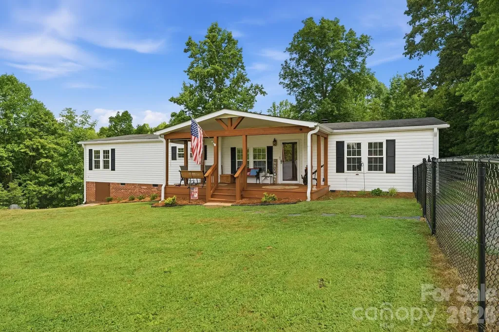 3307 Baltimore Road East Bend NC 27018