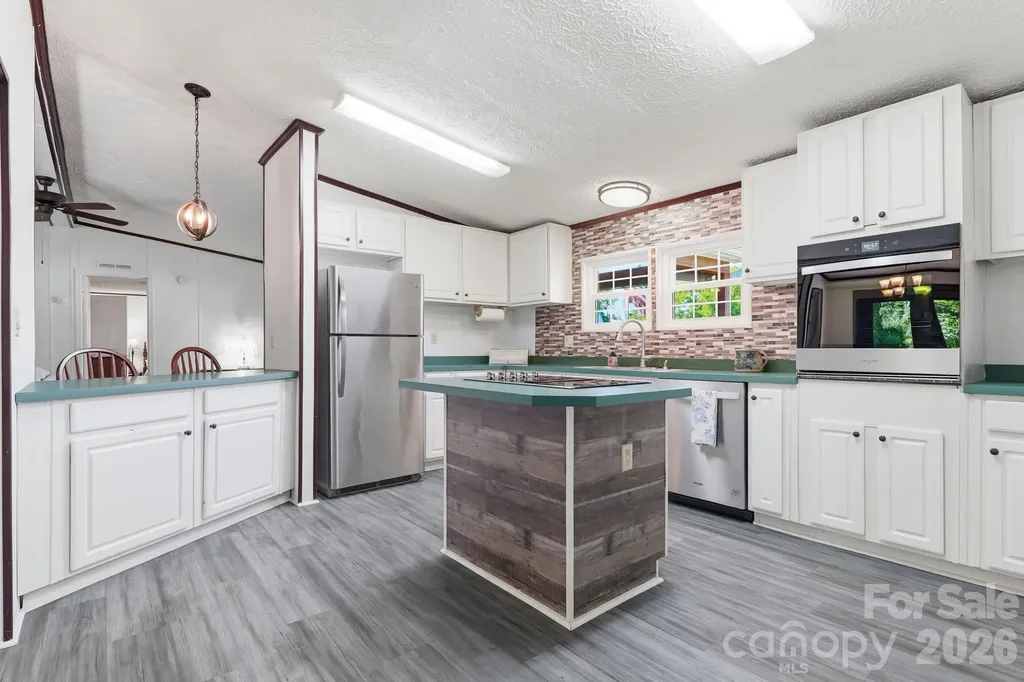 3307 Baltimore Road East Bend NC 27018