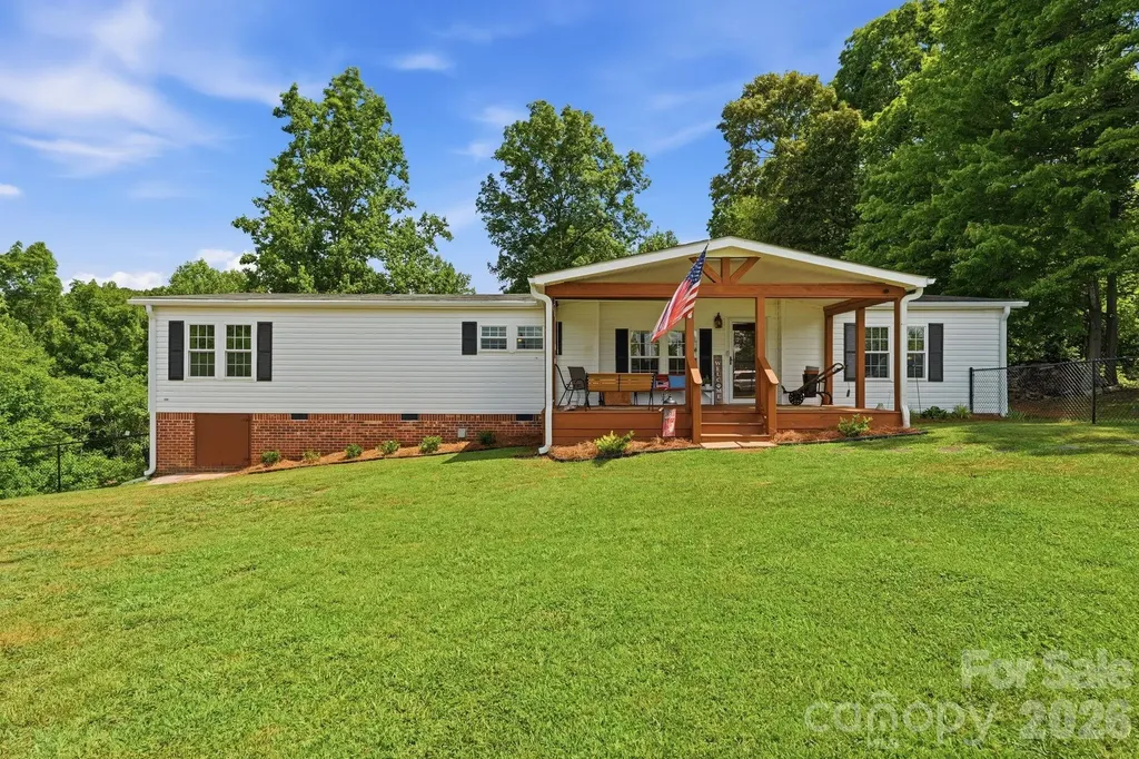 3307 Baltimore Road East Bend NC 27018