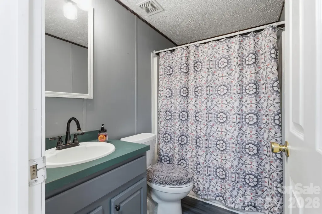 3307 Baltimore Road East Bend NC 27018