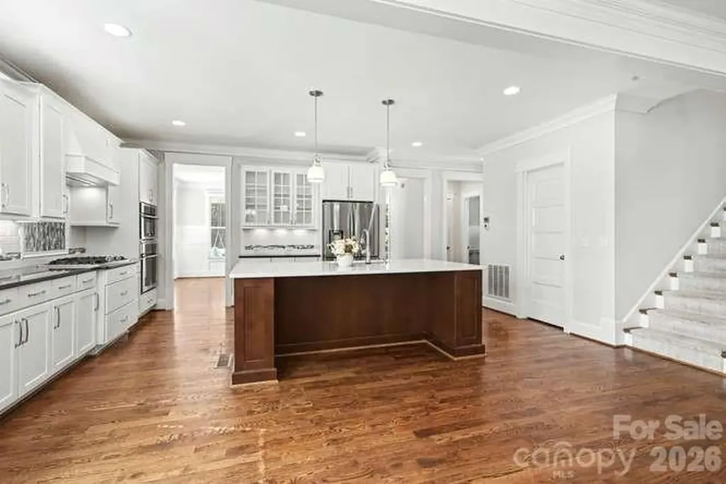 163 N Canterbury Road Charlotte NC 28211