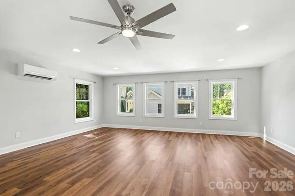 163 N Canterbury Road Charlotte NC 28211