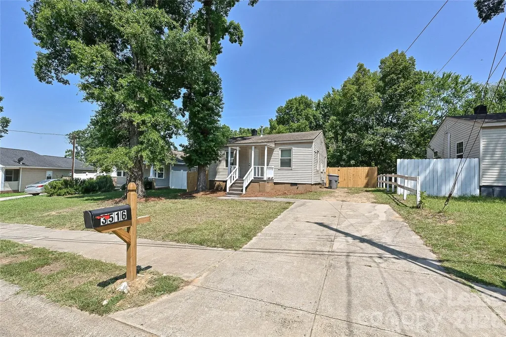 3516 Jonquil Street Charlotte NC 28211