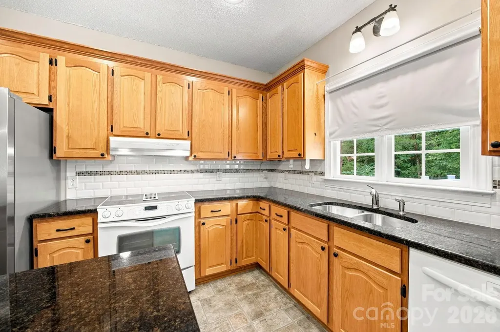 182 Robert Drive Statesville NC 28625