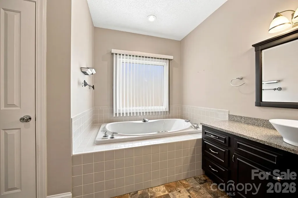 182 Robert Drive Statesville NC 28625