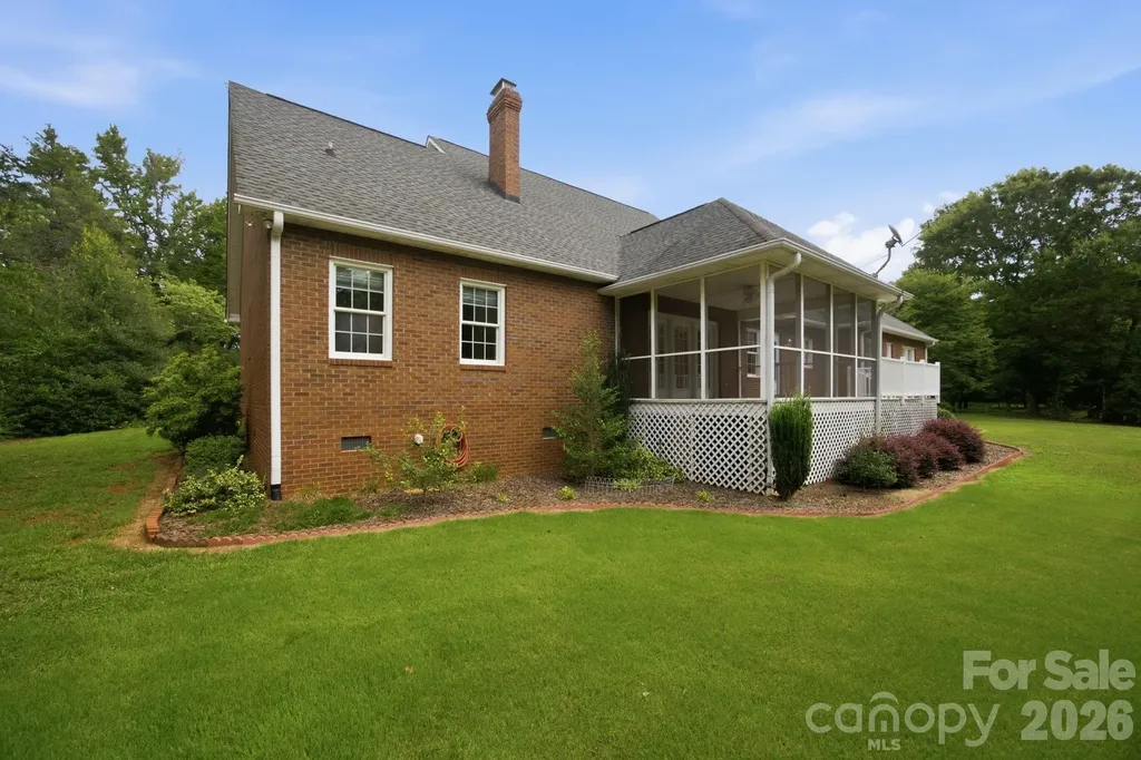 182 Robert Drive Statesville NC 28625