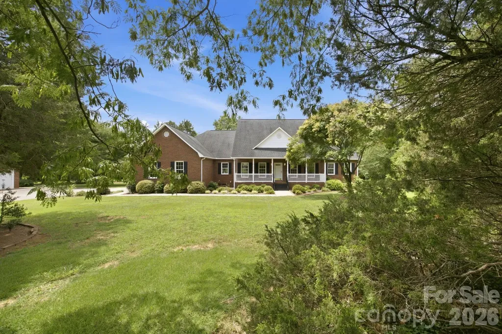 182 Robert Drive Statesville NC 28625